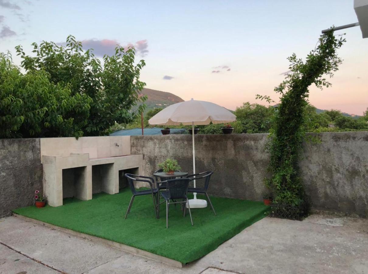 Ban Apartmani Budva Exterior foto