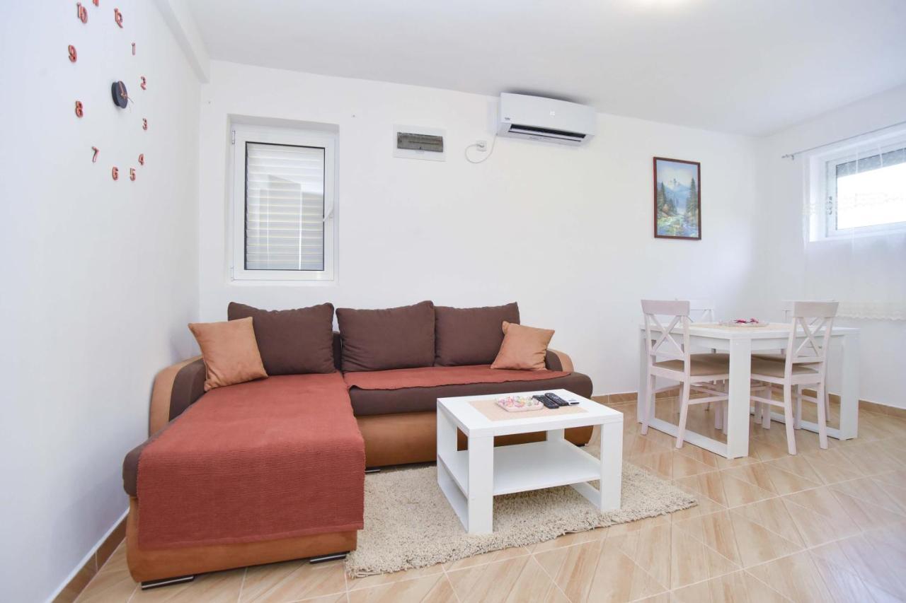 Ban Apartmani Budva Exterior foto