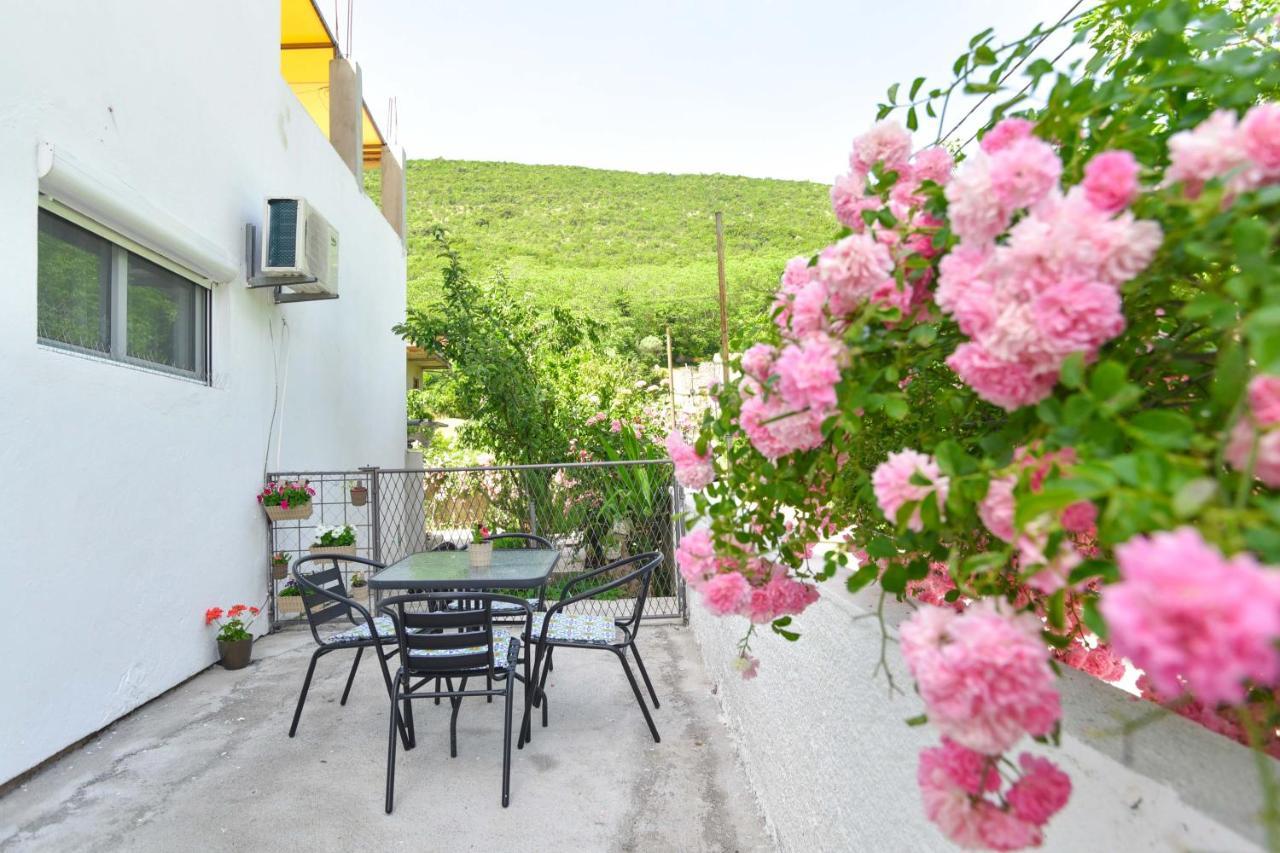Ban Apartmani Budva Exterior foto