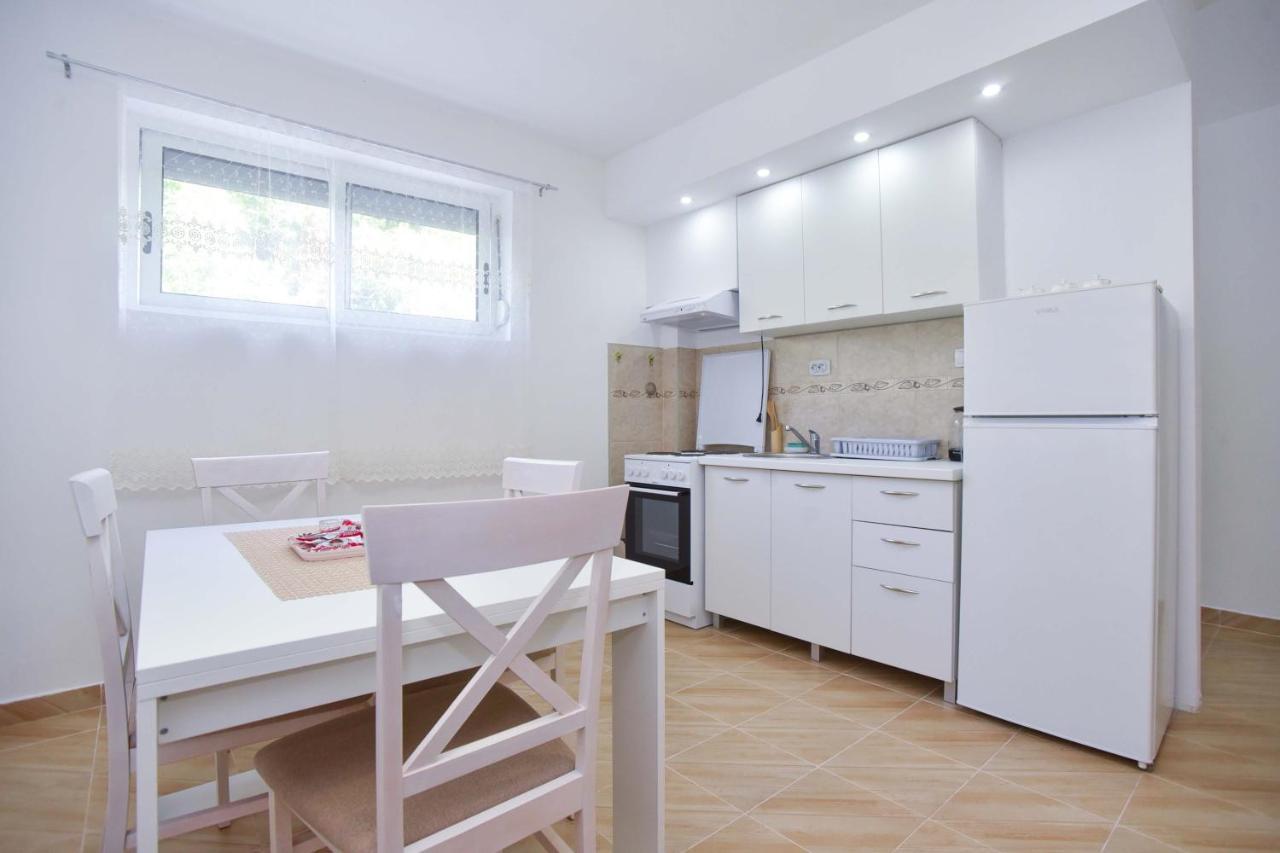 Ban Apartmani Budva Exterior foto